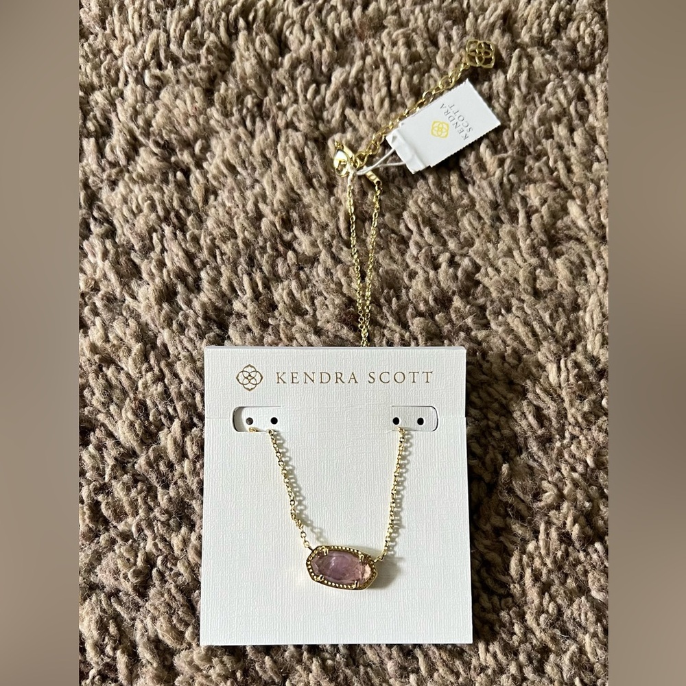 Elisa Gold Pendant Necklace in Amethyst